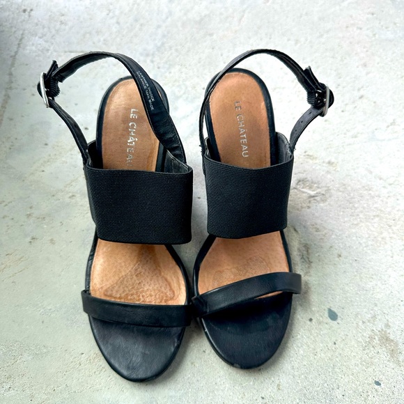 Le Chateau Block Heel Sandals - size 7 - Picture 2 of 3